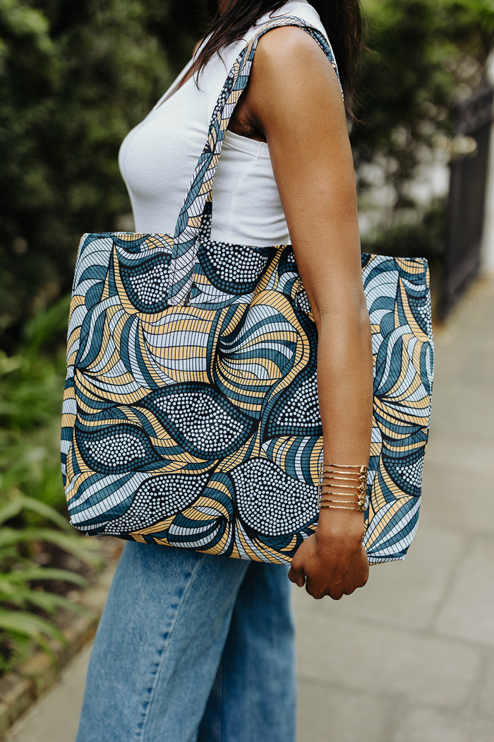 Anaiya Tote